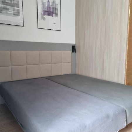 Aparthotel In Warsaw Very Close To The City Center, Free Underground Parking, Wifi, Air Conditioning, Balcony ภายนอก รูปภาพ